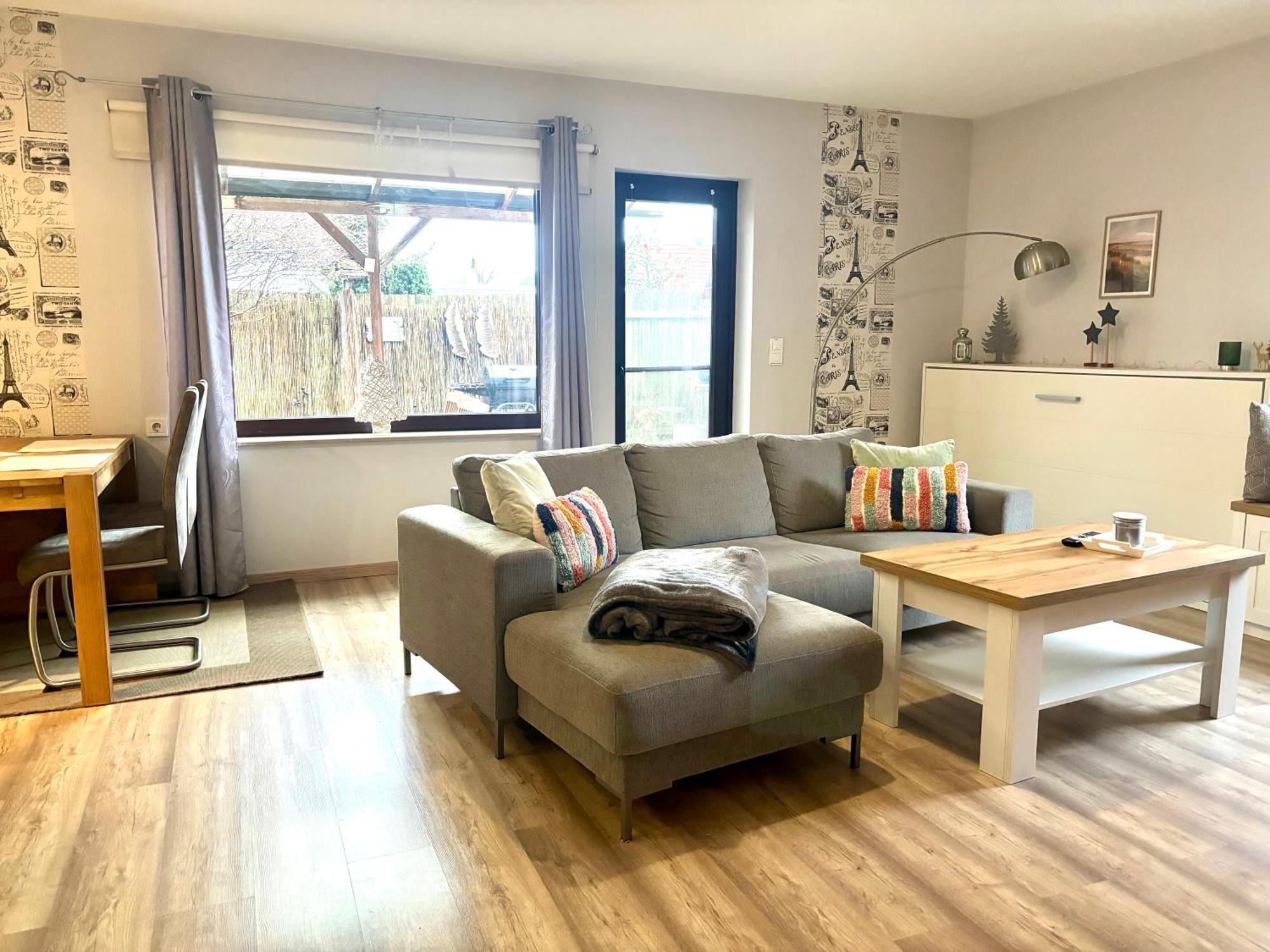 Grosse Wohnkueche, Terrasse, Schlafzimmer Am Steinhuder Meer, Wlan, Parkplatz, Fussbodenheizung, 70Qm Вуншторф Екстер'єр фото